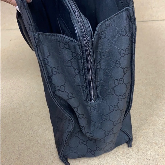 Gucci - Picture 3 of 4